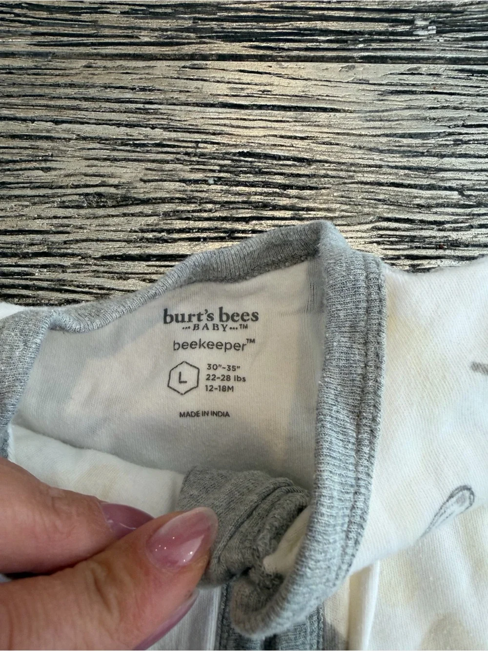 Burt’s Bees Wearable Blanket in A Bee C Cloud